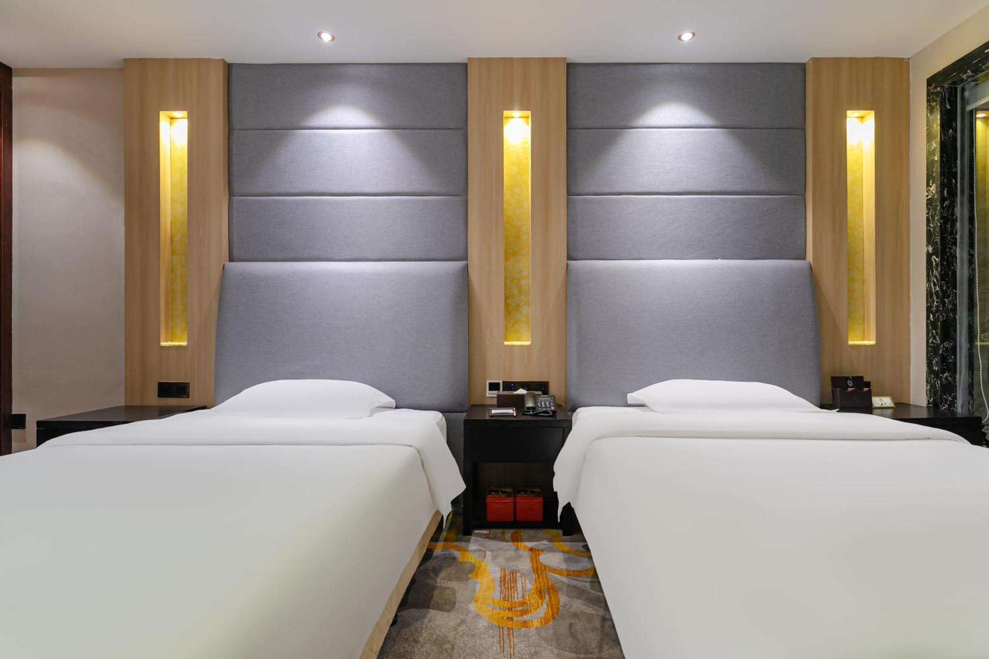 Yi Yun Hotel Guangzhou Baiyun International Airport Branch - Renhe Metro Station Exterior photo